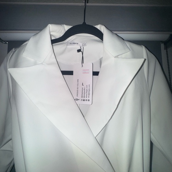 Elegant White Jumpsuit - Picture 5 of 5